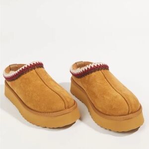 Altard State Cloud Cozy Tan Slip-On Women's Shoes